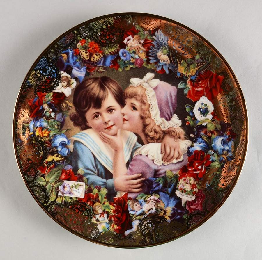 Romantic Victorian Keepsakes A Sweet Romance - No Box by Hamilton Collection-1