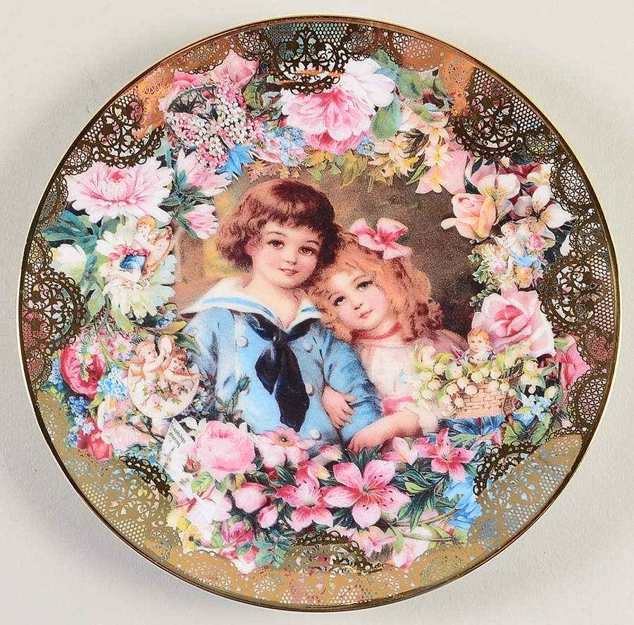 Romantic Victorian Keepsakes First Love - No Box by Hamilton Collection-1