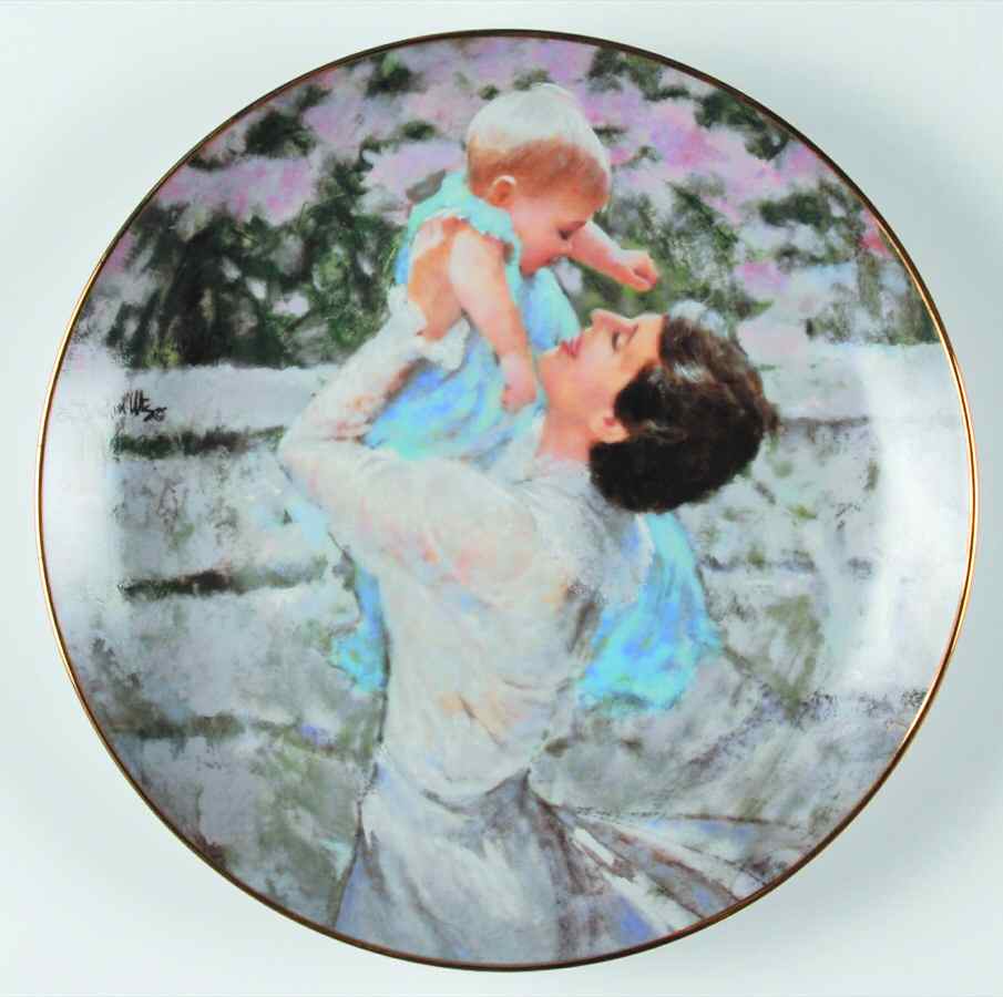Mothers Day-Thornton Utz Mother's Angel - No Box by Hamilton Collection-1