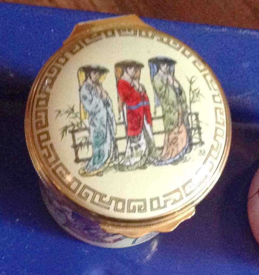Halcyon Days Box Oriental Ladies - With Box by Halcyon Days-1