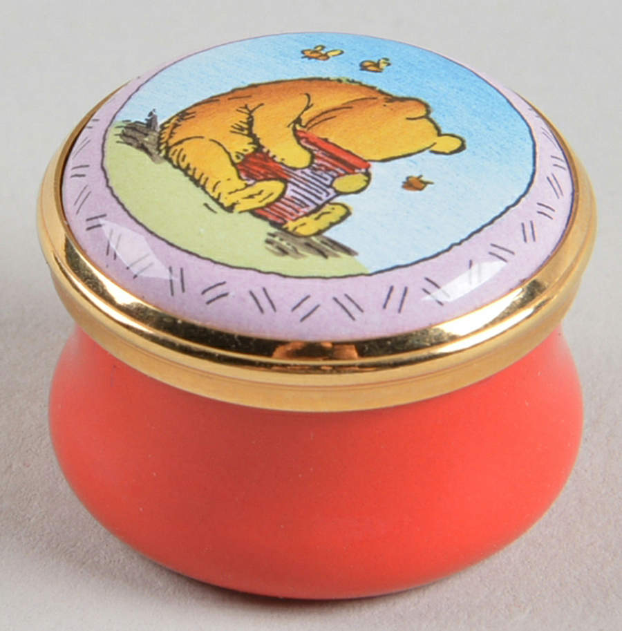 Classic Pooh Box Pooh Eating Honey - Boxed by Halcyon Days-1