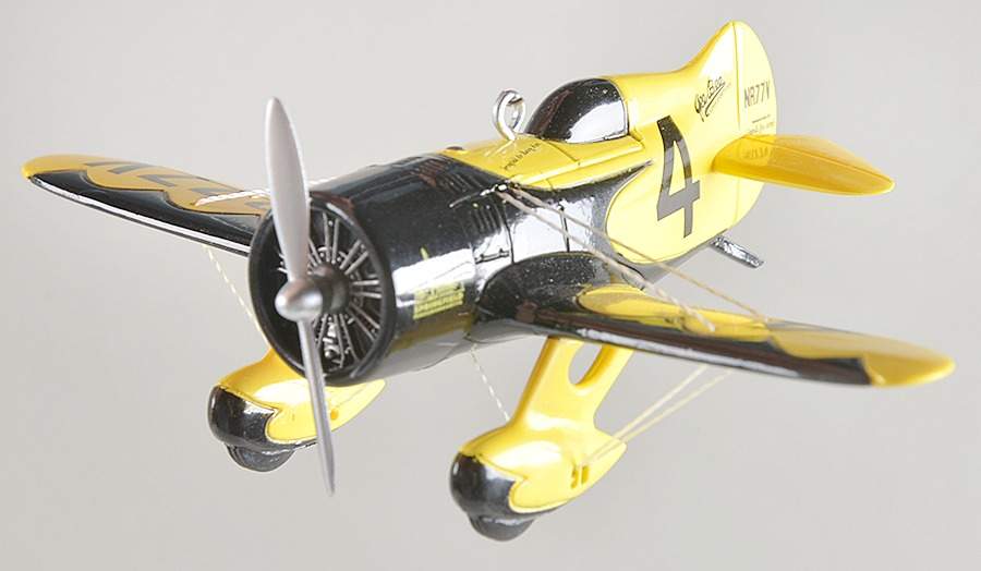 Sky's the Limit 2013-Gee Bee Super Sportster Model Z - Boxed by Hallmark Gold Crown-1