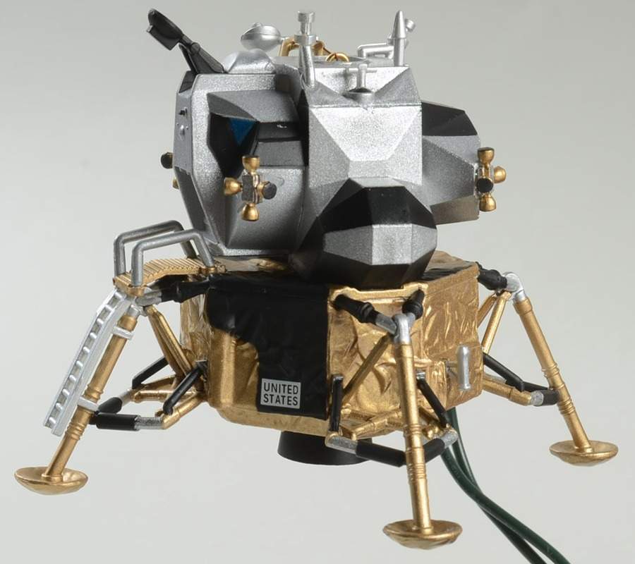 1998 Hallmark Christmas Ornaments Apollo Lunar Module - No Box by Hallmark Gold Crown-1