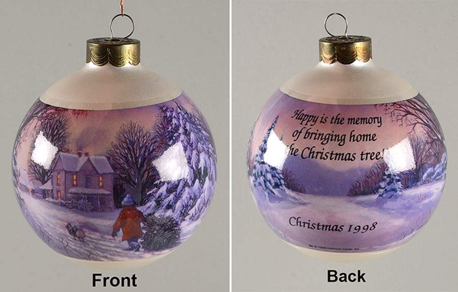 1998 Hallmark Christmas Ornaments Memories Of Christmas - No Box by Hallmark Gold Crown-1