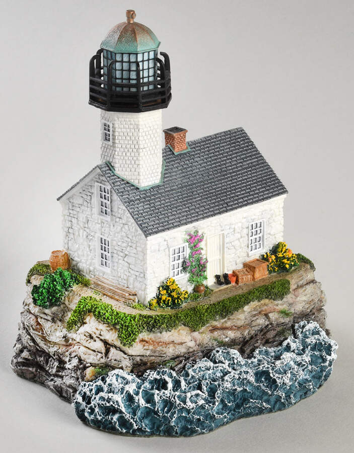 Collectors Society Lighthouse Old Mount Desert, Me - No Box by Harbour Lights-1