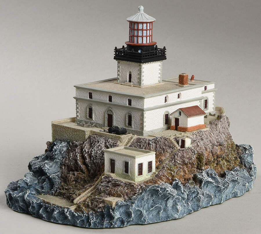 Western Region Tillamook, Or - Boxed by Harbour Lights-1