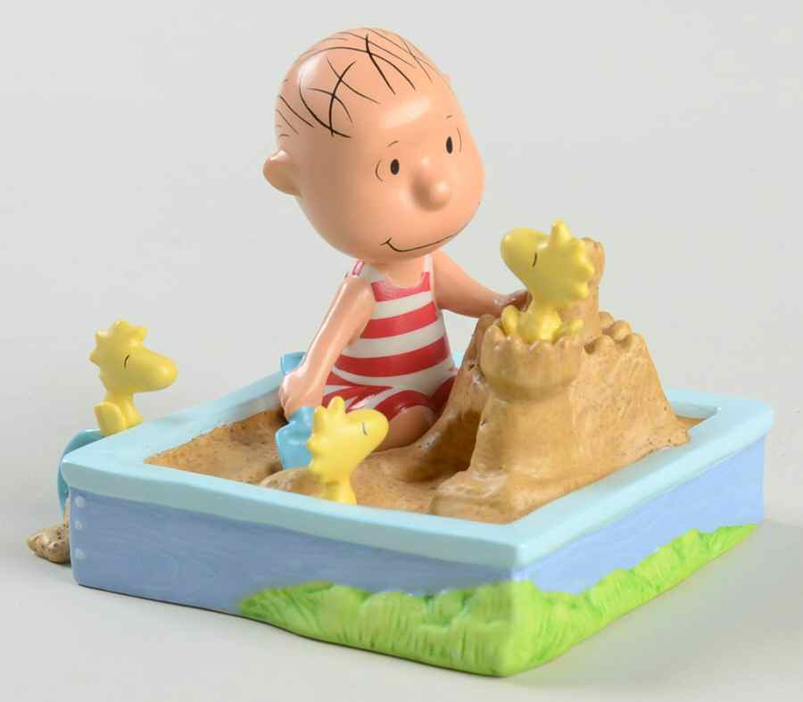 Peanuts Gallery King Of The Sandbox - Boxed by Hallmark Gold Crown-1
