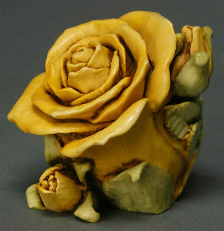 Lord Byron's Harmony Garden Single Yellow Rose - No Box by Harmony Kingdom-1