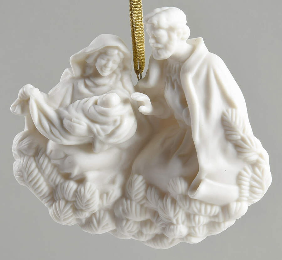 2001 Hallmark Christmas Ornaments Mary And Joseph - Boxed by Hallmark Gold Crown-1