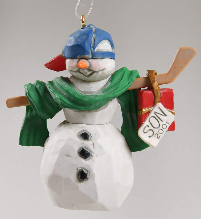 2001 Hallmark Christmas Ornaments Son - Boxed by Hallmark Gold Crown-1