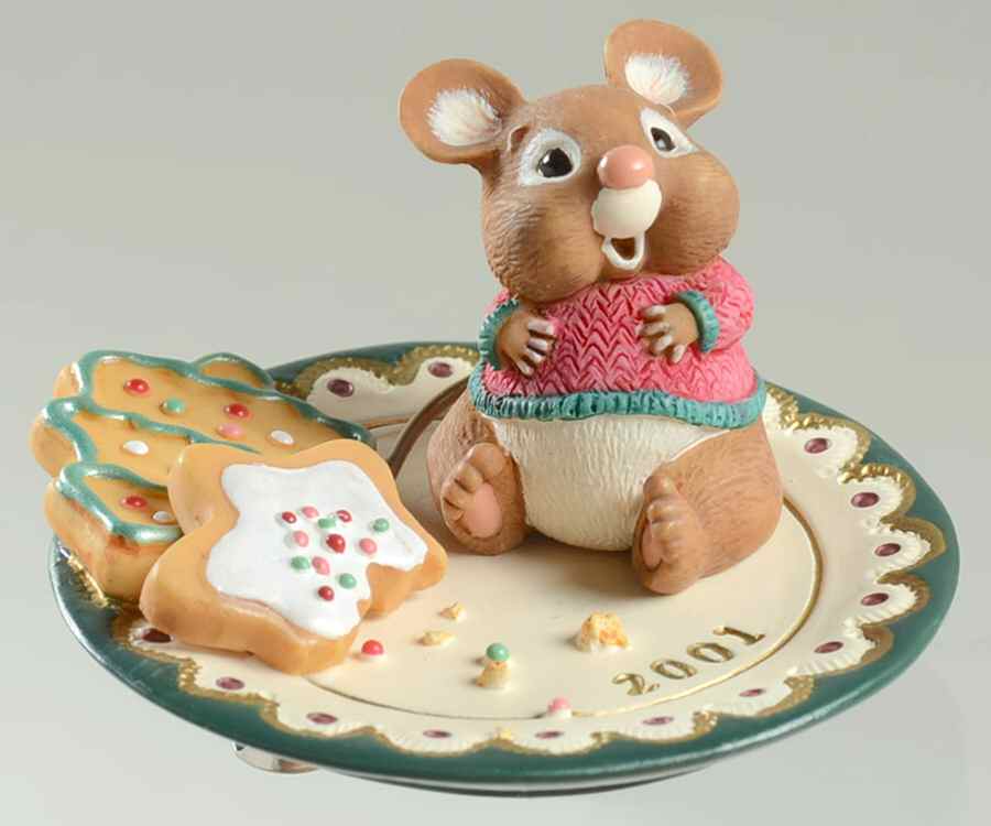 2001 Hallmark Christmas Ornaments Sharing Santa Snacks - No Box by Hallmark Gold Crown-1