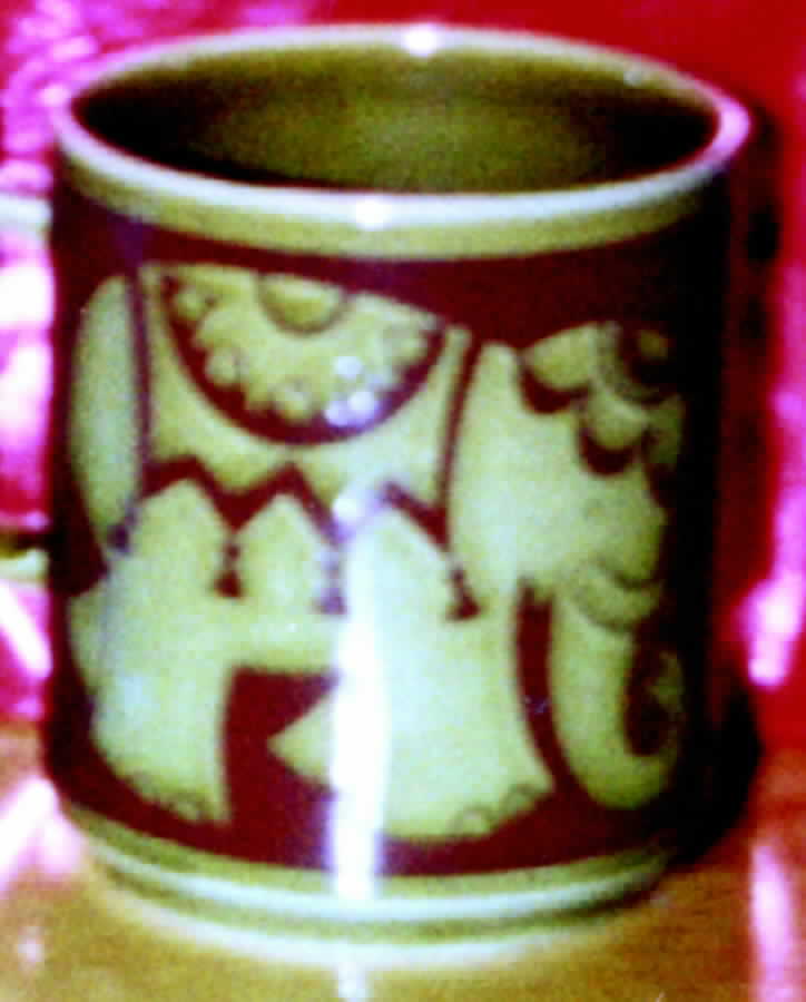 HORnsea Annual Mug Children Holding Hands - No Box by Hornsea-1