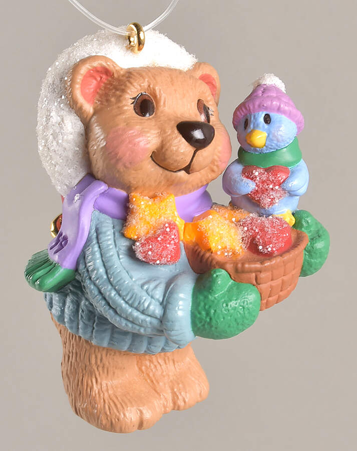 1999 Hallmark Christmas Ornaments Sweet Friendship - Boxed by Hallmark Gold Crown-1