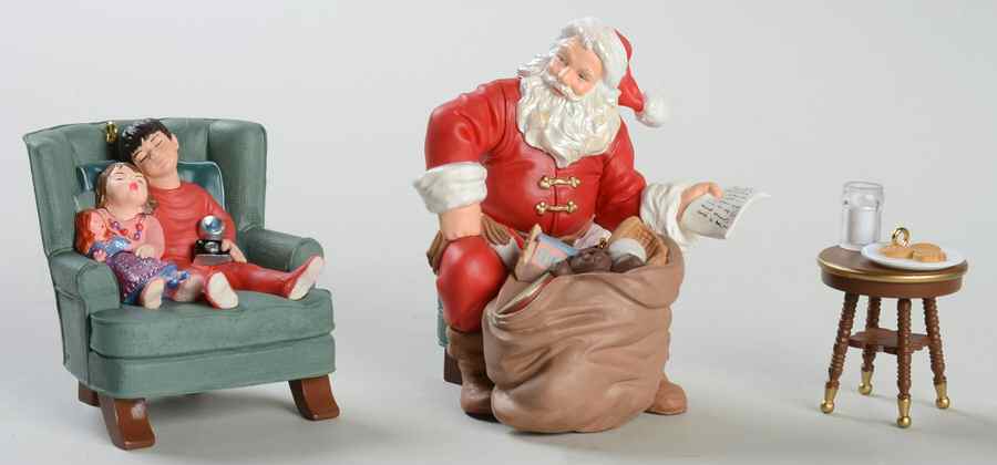Santa's Big Night Santa's Big Night-Set Of 4 - Boxed by Hallmark Gold Crown-1