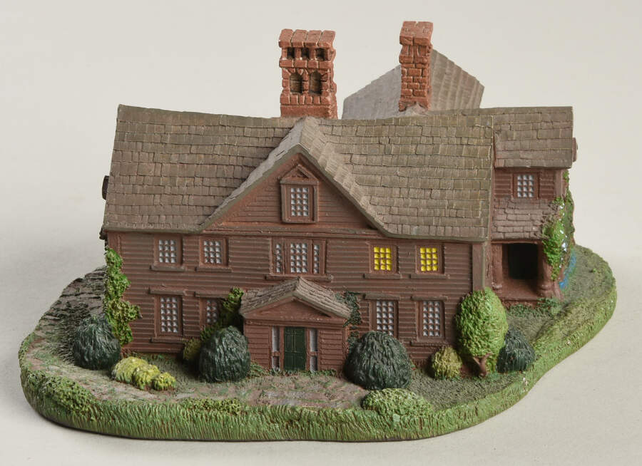 Thomas Kinkade's Lamplight Village Olde Porterfield Antique Shop - No Box by Hawthorne Village-1