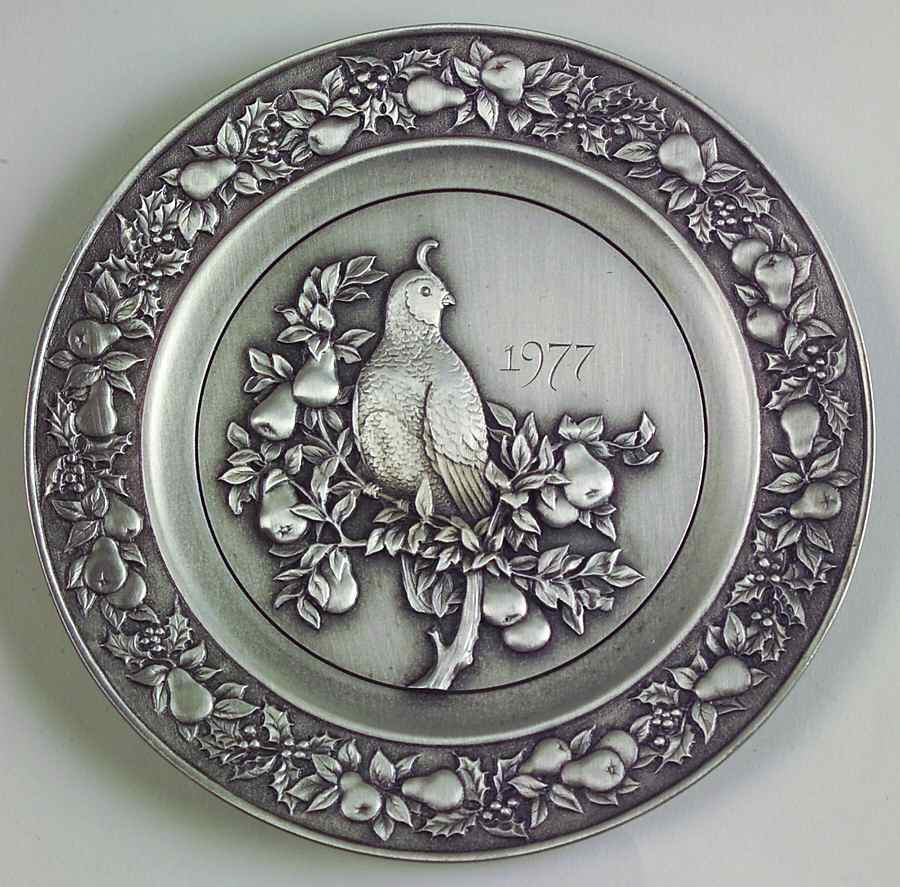 Little Gallery Christmas Plate Partridge In A Pear Tree - No Box by Hallmark Gold Crown-1