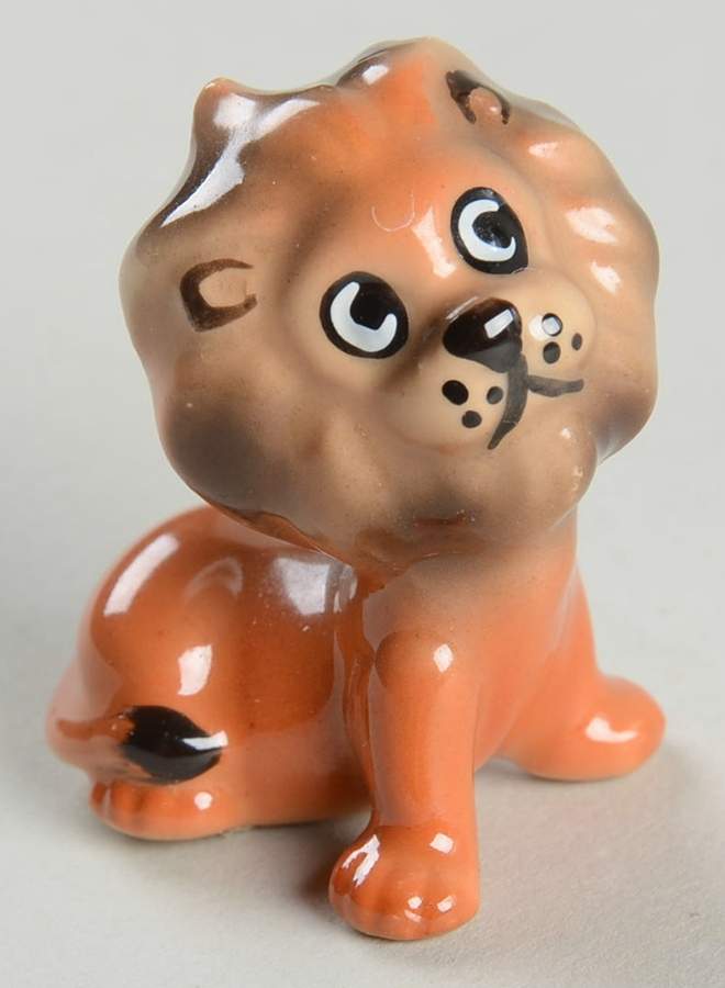 Hagen-Renaker Figurines Lion-Miniature - No Box by Hagen-Renaker-1