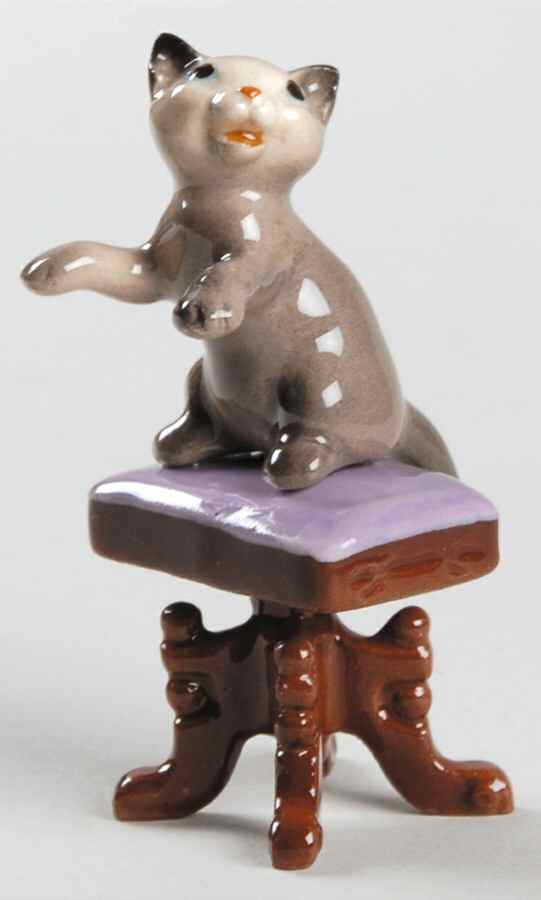 Hagen-Renaker Figurines Piano Bench With Kitten - No Box by Hagen-Renaker-1