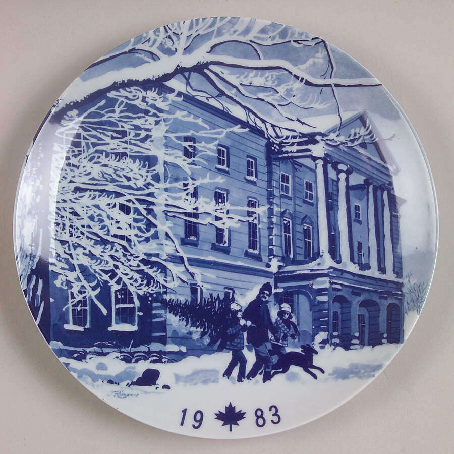 Canada Christmas Plate Province House Charlottetown - Boxed by Hutschenreuther-1