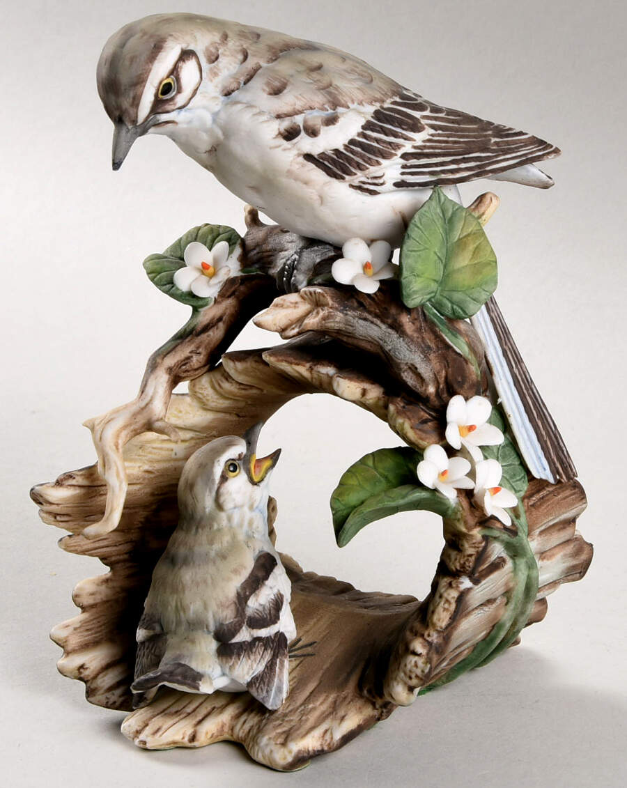 Homco Figurines Mockingbird W/ Chick - No Box by Homco-1