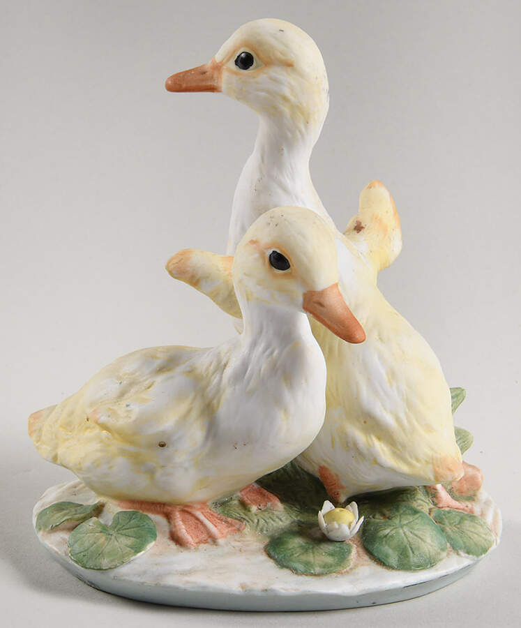 Homco Figurines Pair Of Baby Ducks / Ducklings - No Box by Homco-1