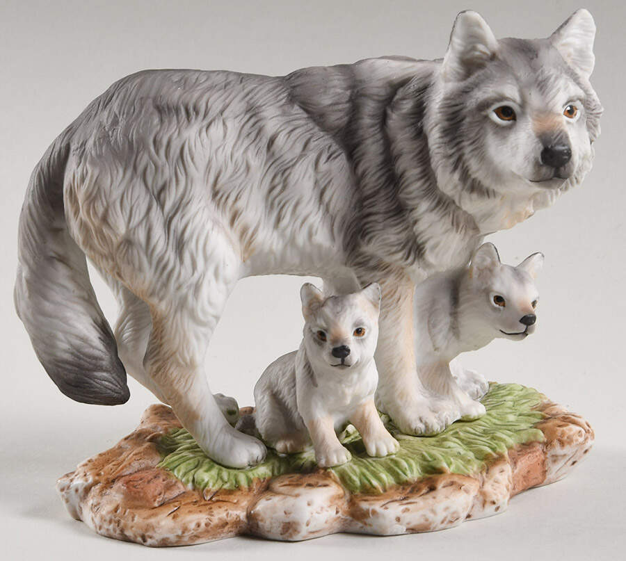Endangered Species Gray Wolves-2000 - No Box by Homco-1