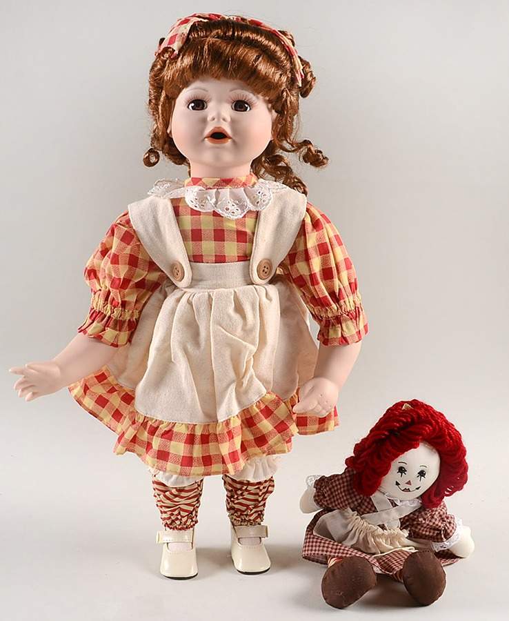 Heritage Collection Doll Cindy With Rag Doll - Boxed by Heritage Collection-1