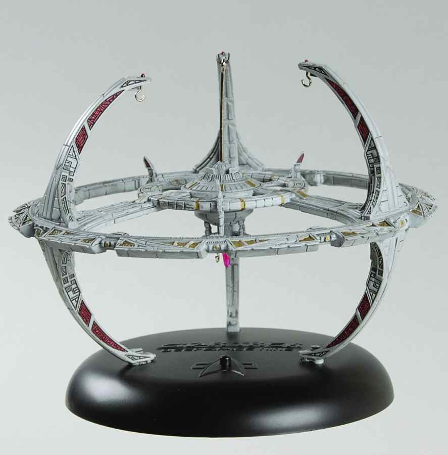 Star Trek-Deep Space Nine Space Station Deep Space 9 - No Box by Hallmark Gold Crown-1