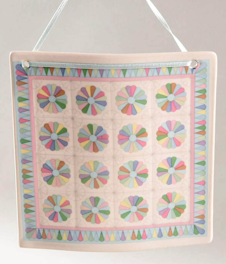Celebration of American Quilts Dresden Plate - Boxed by Hill Design-1