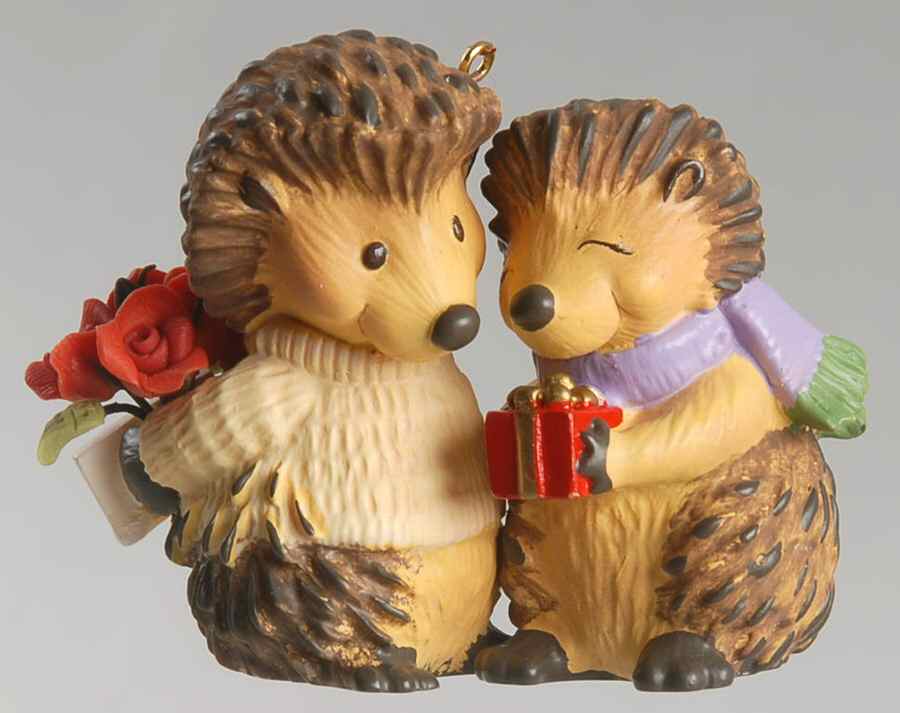 2003 Hallmark Christmas Ornaments Stuck On You - Boxed by Hallmark Gold Crown-1