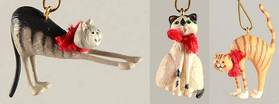 2004 Hallmark Christmas Ornaments Purr-Fectly Contented-Set Of 3 - Boxed by Hallmark Gold Crown-1