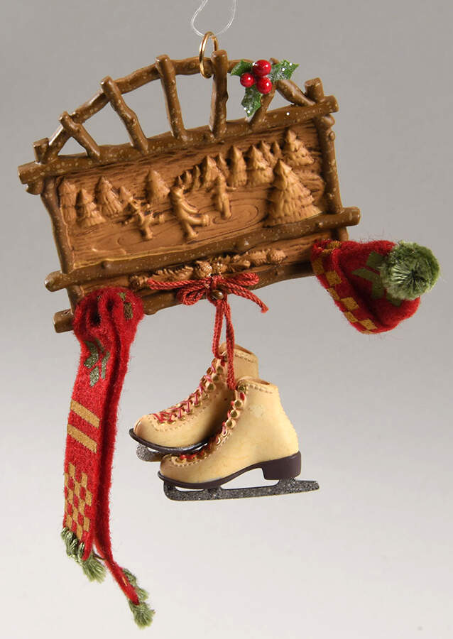 2007 Hallmark Christmas Ornaments Time To Skate - Boxed by Hallmark Gold Crown-1