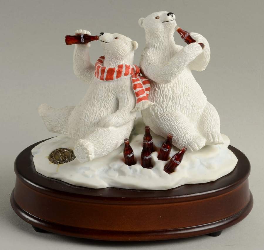 Christmas Around the World Coca-Cola Polar Bear-Musical - No Box by House of Lloyd-1