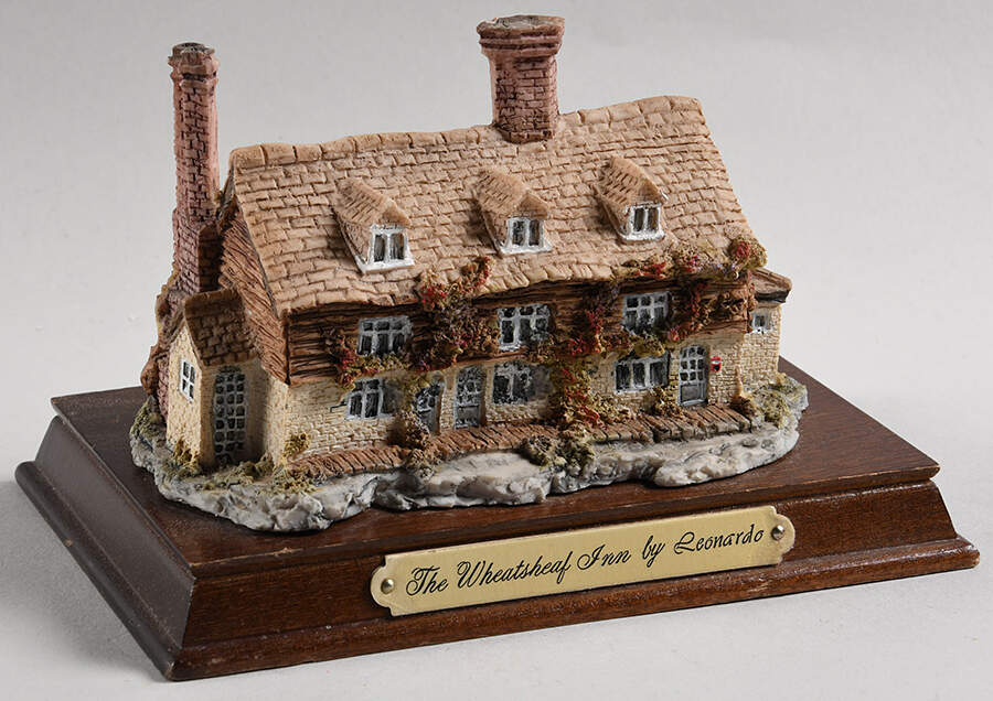 Little Nook Village The Wheatsheaf Inn - Boxed by Heritage Mint-1