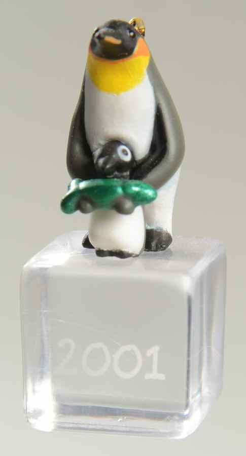 Ice Block Buddies-Miniature 2001-Penguin - Boxed by Hallmark Gold Crown-1