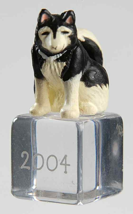 Ice Block Buddies-Miniature 2004-Husky - Boxed by Hallmark Gold Crown-1
