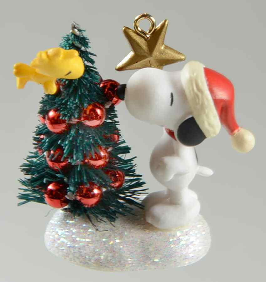 Winter Fun with Snoopy-Miniature 2004 - Decorating Tree #7 - No Box by Hallmark Gold Crown-1