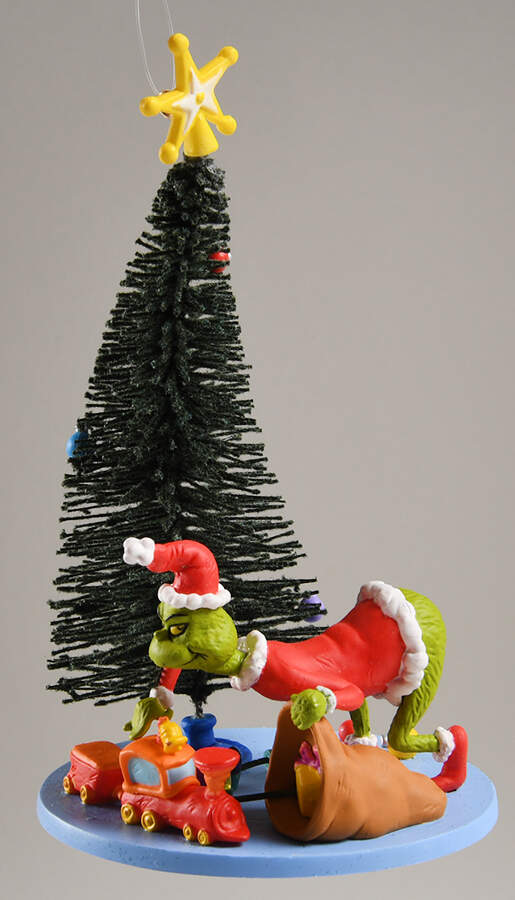 How the Grinch Stole Christmas 2008-A Smile Most Unpleasant - No Box by Hallmark Gold Crown-1