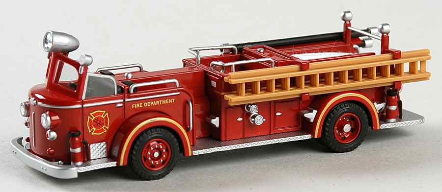 Fire Brigade 2004-#2 American Lafrance 700 Series - Boxed by Hallmark Gold Crown-1