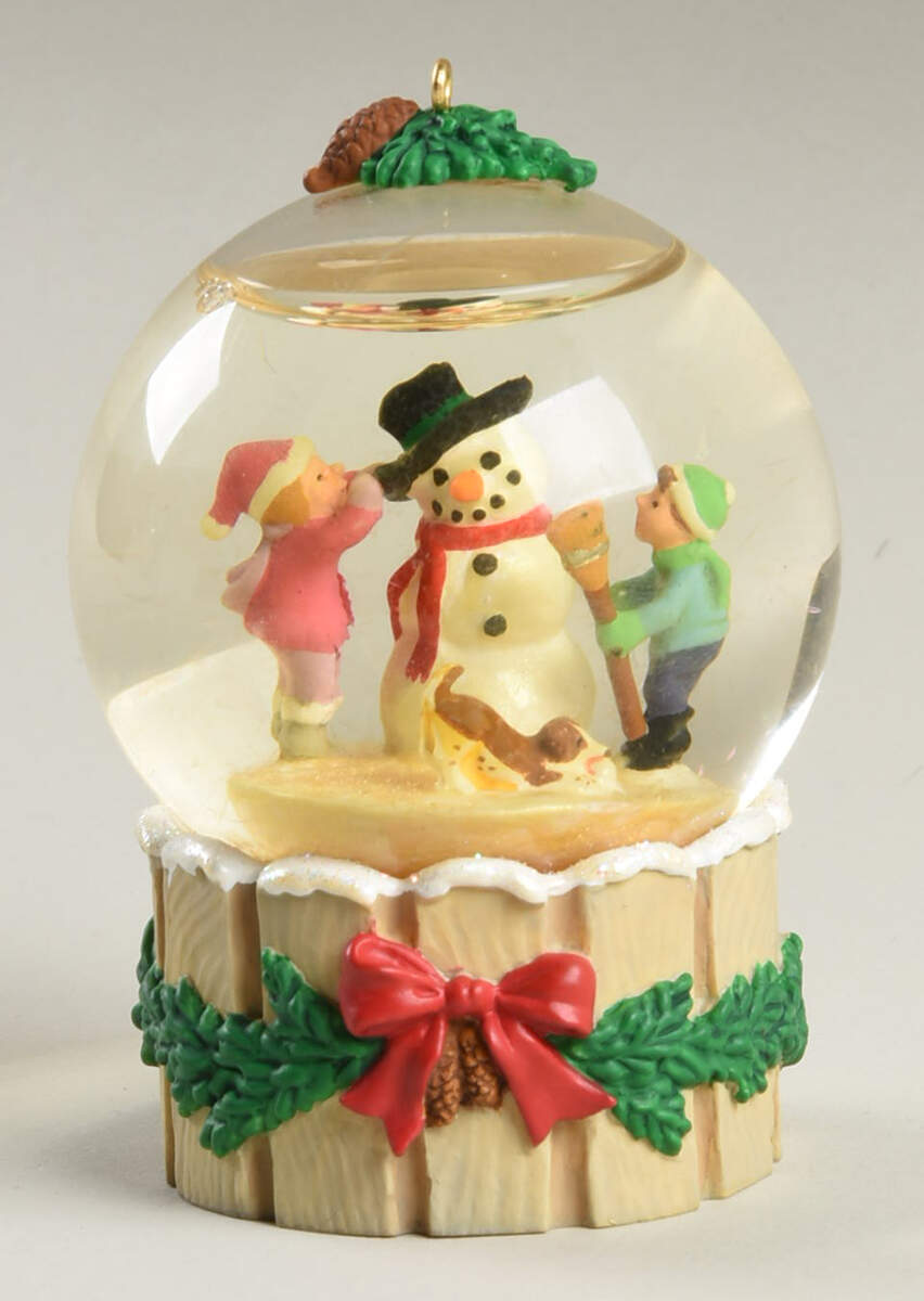 Winter Wonderland Building A Snowman - Boxed by Hallmark Gold Crown-1