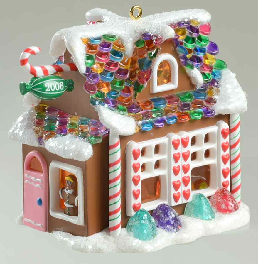 Noelville 2006-#1-Sweet Shop - No Box by Hallmark Gold Crown-1