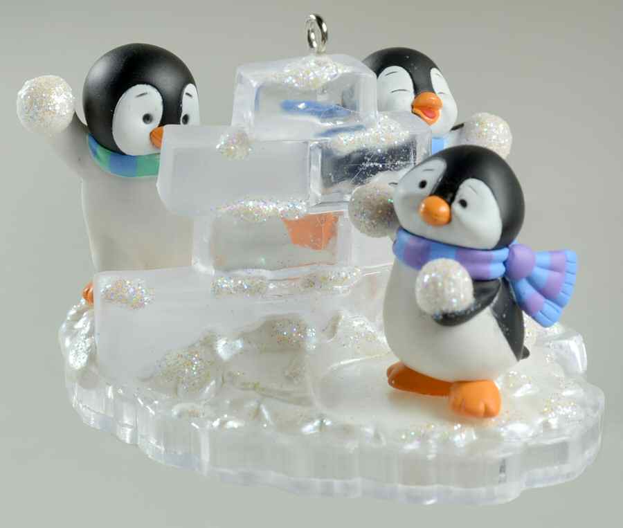 Penguin Pals - Kris's Penguins Snow Fort Fun - No Box by Hallmark Gold Crown-1