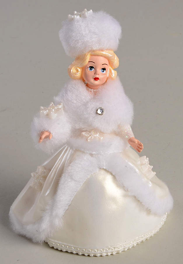 Madame Alexander 2002-Winter Wonderland - Boxed by Hallmark Gold Crown-1