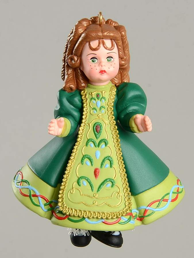 Madame Alexander 2005-Sweet Irish Dancer - Boxed by Hallmark Gold Crown-1