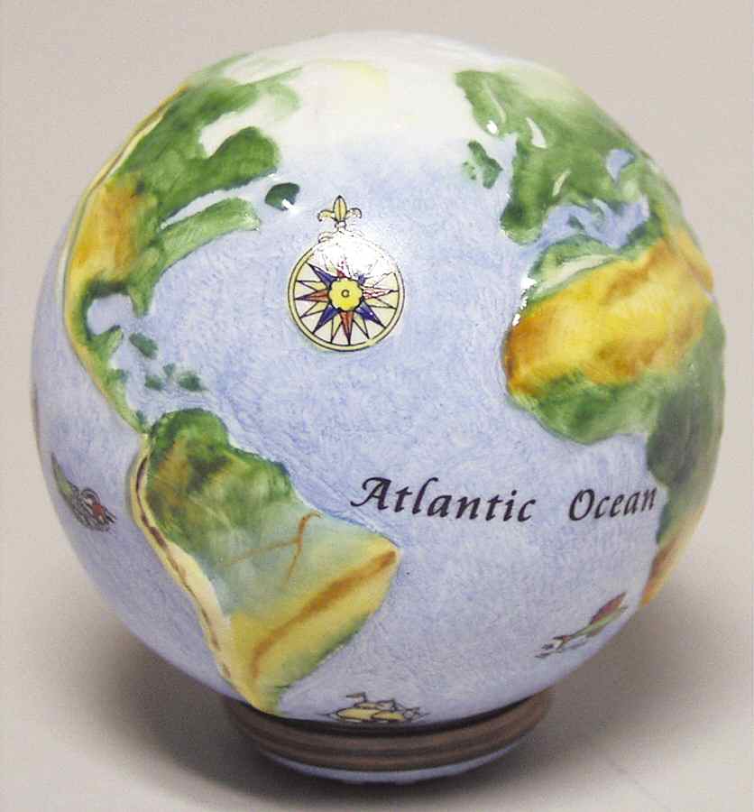 Bonbonnieres Box Millenniium Globe - Boxed by Halcyon Days-1