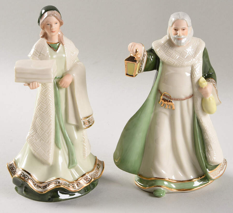 Irish Nativity Inn Keeper & Devoted Wife - No Box by Hawthorne Village-1