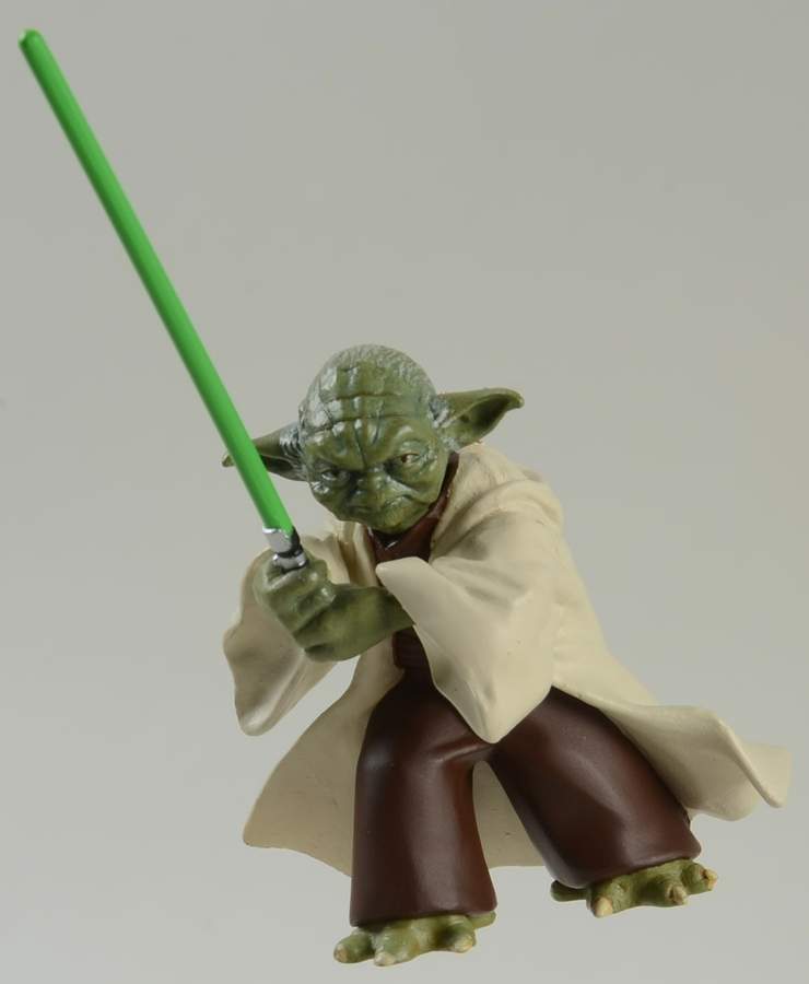 Star Wars-Attack of the Clones 2003 Yoda - Boxed by Hallmark Gold Crown-1