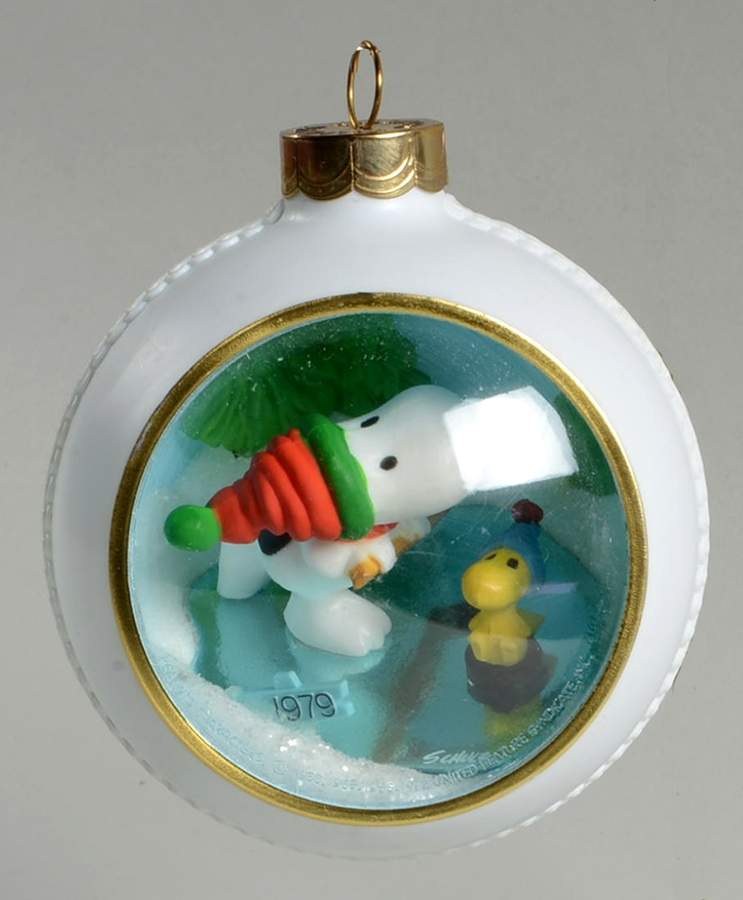 Snoopy & Friends Snoopy And Friends #1-1979 - No Box by Hallmark Gold Crown-1
