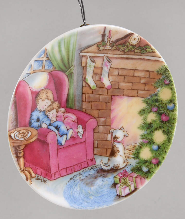 Collector's Plate Waiting For Santa-1988 - Boxed by Hallmark Gold Crown-1