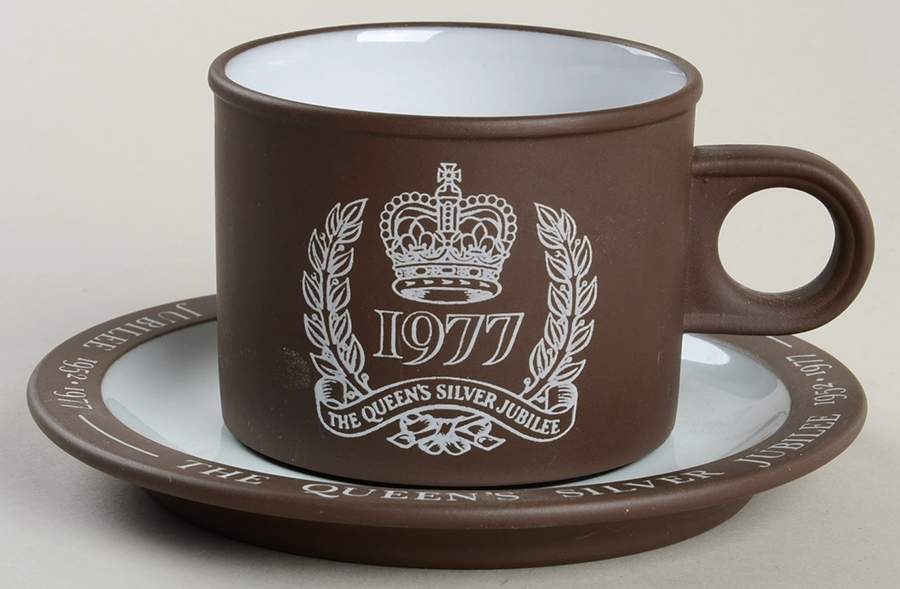 Royalty Commemoratives Elizabeth Ii-Silver Jubilee Cup & Saucer - No Box by Hornsea-1